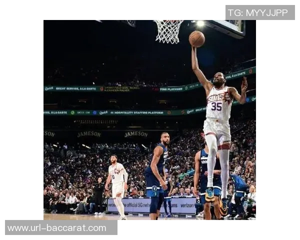 迈克尔波特火力全开22投13中三分5记独揽31分8篮板3助攻表现惊艳