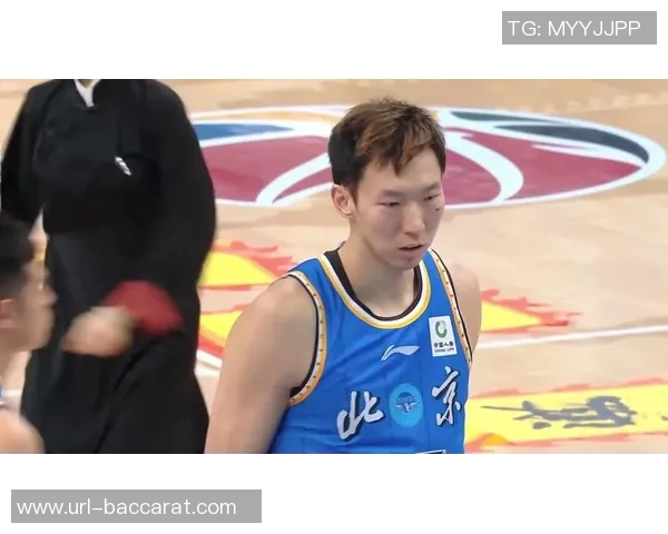 周琦22分钟内高效表现9中7砍下15分9板正负值惊人达到35 周琦22分钟内高效表现9中7砍下15分9板正负值惊人达到35